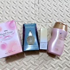 キューティクルオイルやボディクリームのセットの画像