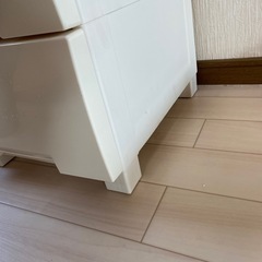 中古　美品　4段　収納　タンス　ホワイト　の画像