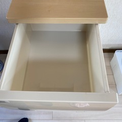 中古　美品　4段　収納　タンス　ホワイト　の画像