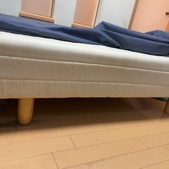 無料　シングルベッド　脚付マットレスの画像
