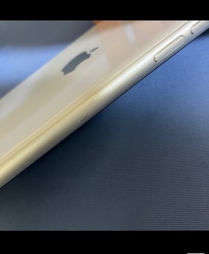 iPhone se 第二世代　ホワイト