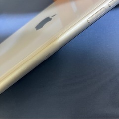 iPhone se 第二世代　ホワイトの画像