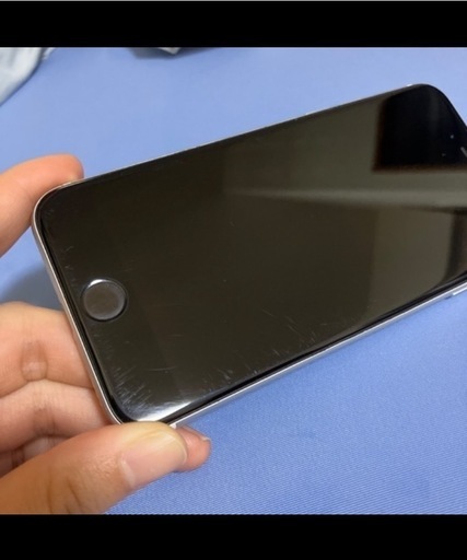 iPhone se 第二世代　ホワイト
