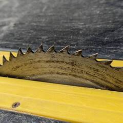 三共コーポレーション　台付き丸ノコ卓上切断機　テーブルソーカッターの画像