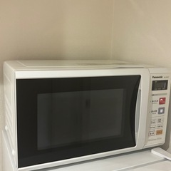 冷蔵庫と電子レンジの画像