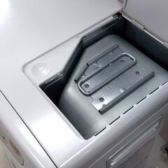 トヨトミ 5L ファンヒーター 2019年製 LC-330 ホワイト系 石油ストーブ 暖房機器 木造9畳 コンクリート12畳 家電 札幌市 中央区 南12条の画像