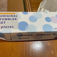 グラス１０個の画像