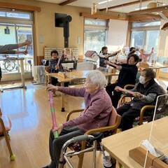 介護職／セカンドキャリア応援！定年後もOK！完全週休2日制で無理なく働けます！の画像