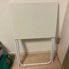 【¥0】ニトリ折りたたみテーブルの画像