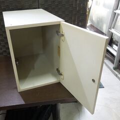 タカラスタンダード 吊戸棚 キッチン収納 ホワイト 札幌市 東区 新道東店の画像