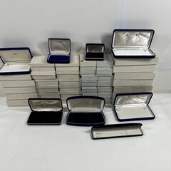 未使用 アクセサリーケース 44個セット 色々 ネックレス イヤリング ジュエリーショップ 貴金属店 店舗 業務の画像
