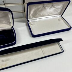未使用 アクセサリーケース 44個セット 色々 ネックレス イヤリング ジュエリーショップ 貴金属店 店舗 業務の画像
