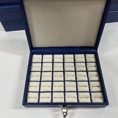 未使用 指輪ケース リングケース 8個セット（1個につき30点収納可能） ジュエリーショップ 貴金属店 店舗 業務 幅20.5cm×奥行16cm×高さ5cmの画像