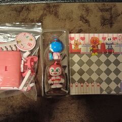 アンパンマンミュージアム限定　ドキンズハートシェイプカフェセットの画像