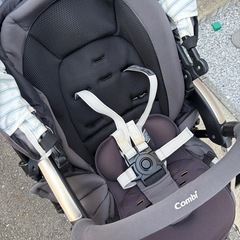 コンビ ホワイトレーベル アンブレッタ 4キャス エッグショック の画像