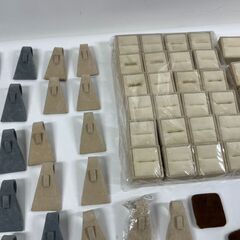 未使用 指輪ケース リングケース 83個セット 展示 ジュエリーショップ 貴金属店 店舗 業務の画像