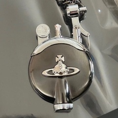 Vivienne WestwoodメタルORB チェーン付オイルライターの画像