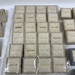 未使用 指輪ケース リングケース 83個セット 展示 ジュエリーショップ 貴金属店 店舗 業務の画像