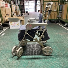 【シルバーカー】座れるタイプ／収納バッグ付き／押しやすい／デニム調クッション の画像