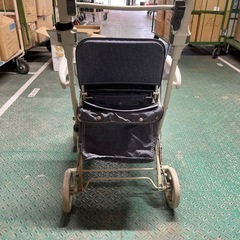 【シルバーカー】座れるタイプ／収納バッグ付き／押しやすい／デニム調クッション の画像