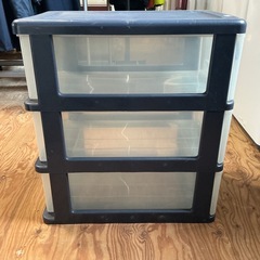 収納キャビネット🗄️プラスチック製3段❣️マイキャビネットMyCabinet40×65×74cm傷•汚れ•割れあり💦衣類収納深型収納ボックス青ブルーの画像