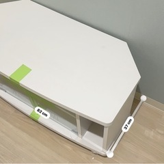 テレビテーブルの画像