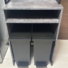 食器棚 キッチンボード ゴミ箱収納の画像