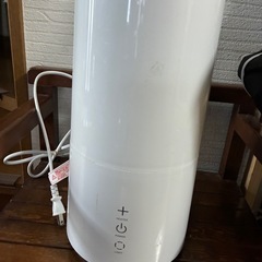 【お譲り先決まりました】アロマハイブリッド式加湿器（取説付き）の画像