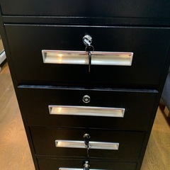 収納ロッカー　鍵付き　ブラックの画像