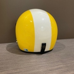 ヘルメット . 子供用 🐤 size(54-57cm)  💛 程度良！かわいいです♩(^ω^) ♡ 黄白 ジェッペル！🪖 シールド付き ☆の画像