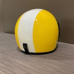 ヘルメット . 子供用 🐤 size(54-57cm)  💛 程度良！かわいいです♩(^ω^) ♡ 黄白 ジェッペル！🪖 シールド付き ☆の画像