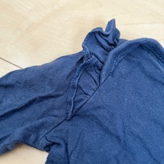 babygap ロンパース　肩フリル　ネイビーの画像