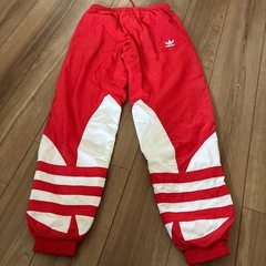 可愛い🩷adidas  ナイロンパンツの画像
