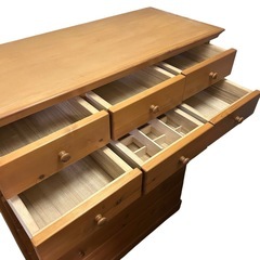 シャルドネ パイン材チェストの画像