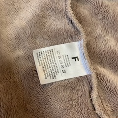 コニー　抱っこ紐ケープ　ベージュの画像