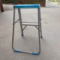 脚立の画像