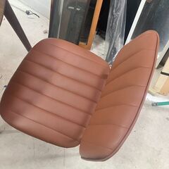 2人用 ダイニングセット(マナベインテリア）木製 椅子2脚付き 丸テーブル（お持ち帰り価格）の画像