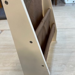 スリーコインズ　絵本棚の画像