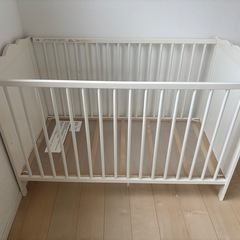 IKEA ベビーベッド　ホワイトの画像