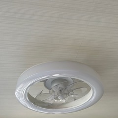 ライト付き　シーリングファンの画像