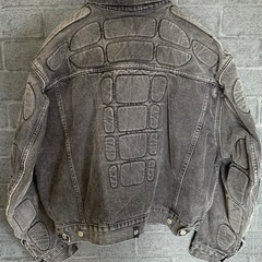  Yeezy Gap Balenciaga デニムジャケットの画像