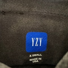  Yeezy Gap Balenciaga デニムジャケットの画像