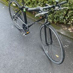 リサイクルショップどりーむ天保山店　No558 自転車　クロスバイク　２８インチ　ギア切替付き🎵　状態良好🎵　人気の黒♪の画像