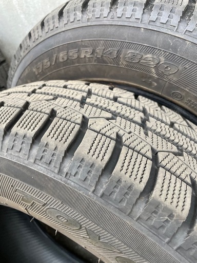 175/65R14 スタッドレスタイヤ　