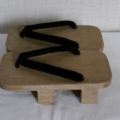 男物の桐下駄の画像