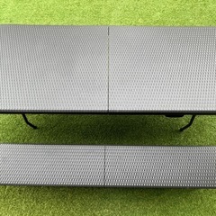 アウトドア　テーブル　チェアセットの画像