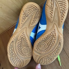 ミズノ　フットサルシューズ21.5cmの画像