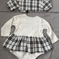 ベビーロンパースセットアップの画像