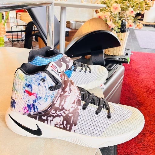 NIKE Kyriez 27.5cm メンズ　スニーカー　ナイキ