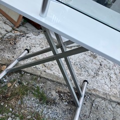 ★油圧式ガラステーブル‼️美品✨の画像